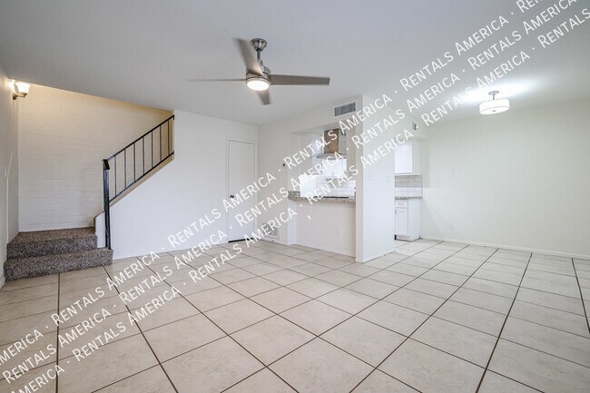 Photo - 5206 N 42nd Dr