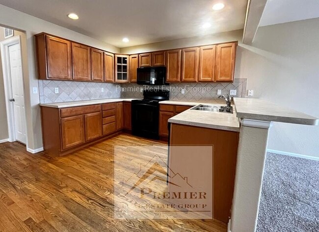 Photo - 8263 Belleterre Dr