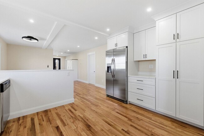 Photo - 20 Beacon St Unit 1