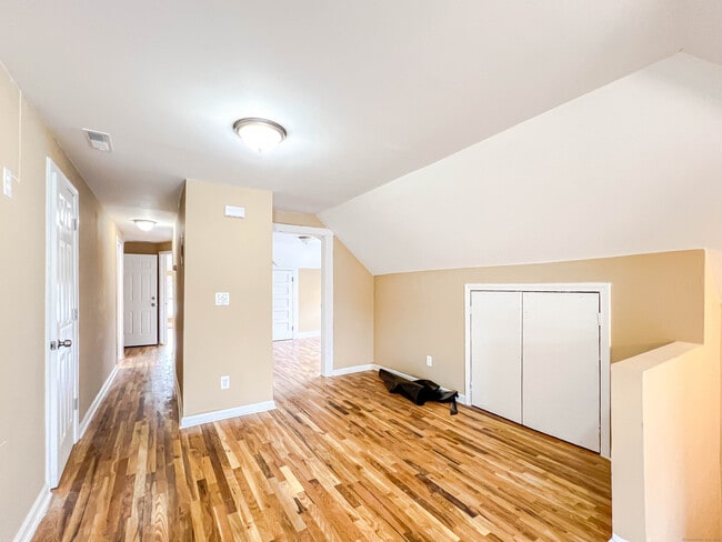 Photo - 63 Eaton St Unit 3
