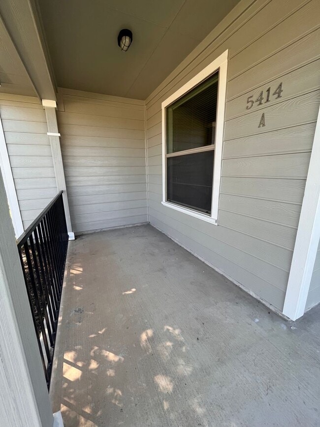 Photo - 4Bed/2Bath House w/ detached 2 car garage