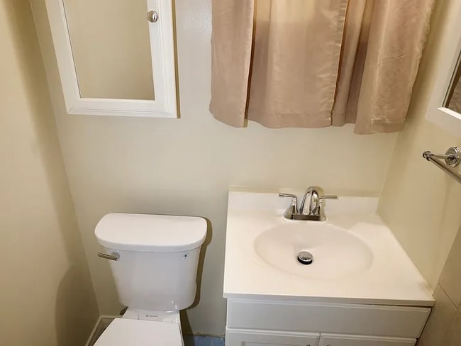 Photo - 7913 Jamieson Ave