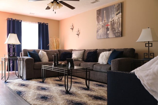 Quail Ridge Living - Quail Ridge Living Apartments