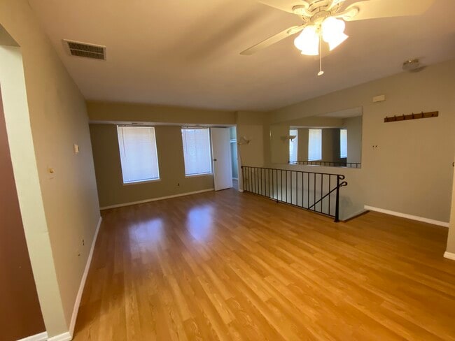 Photo - 16 Sierra Ct Unit $1800 - 1 Bedroom Apt.