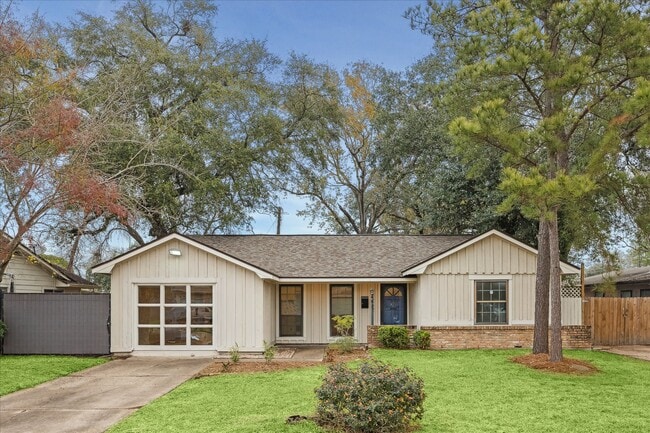 Building Photo - 7262 Roos Rd