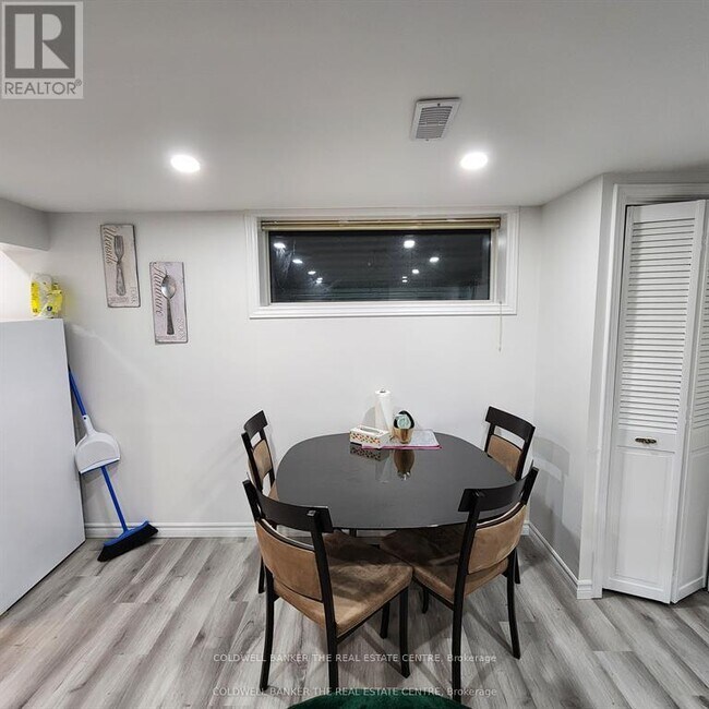 Photo - 295 Duckworth St