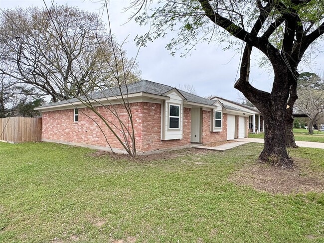 Photo - 2301 N Thompson St