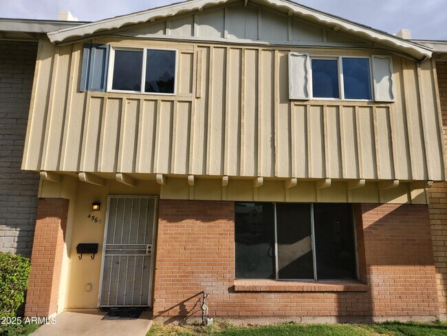 Building Photo - 4569 S Mill Ave Rental