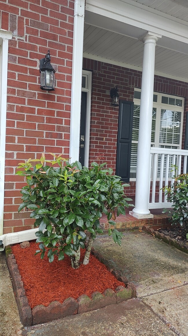 Photo - 1715 Cranbrook Dr