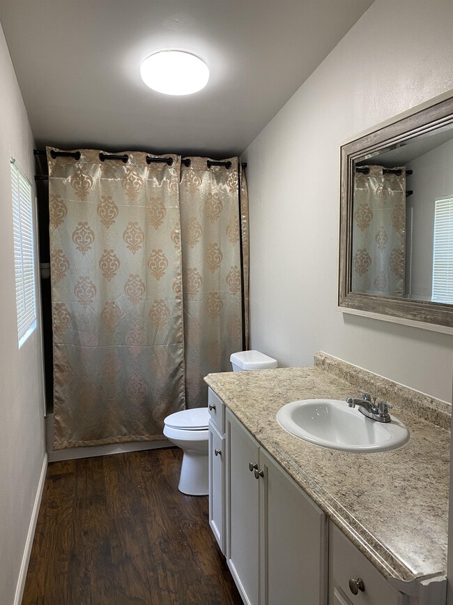 Photo - 917 N Naid St