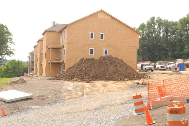 Photo - Lexington Hill Apartments