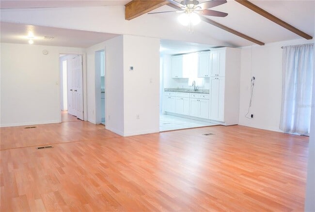 Photo - 630 Carpenter Rd