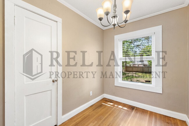 Photo - 5433 E Murdock St