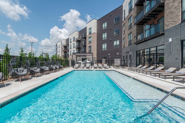 Building Photo - Darby at Briarcliff