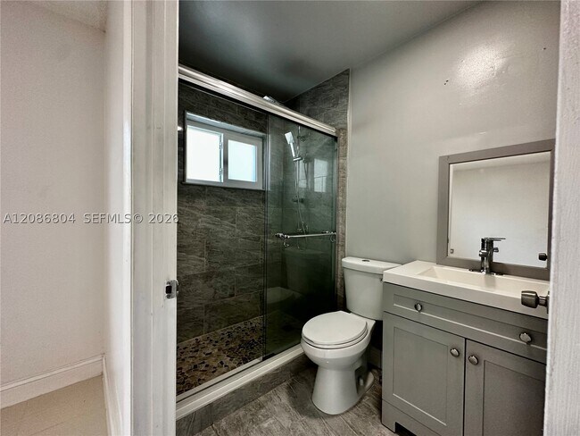 Photo - 18155 SW 105th Ave