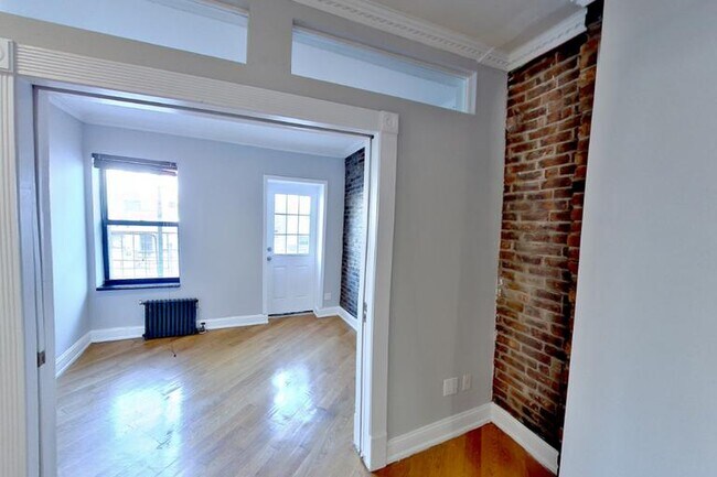 Photo - 279 E 10th St Unit 15