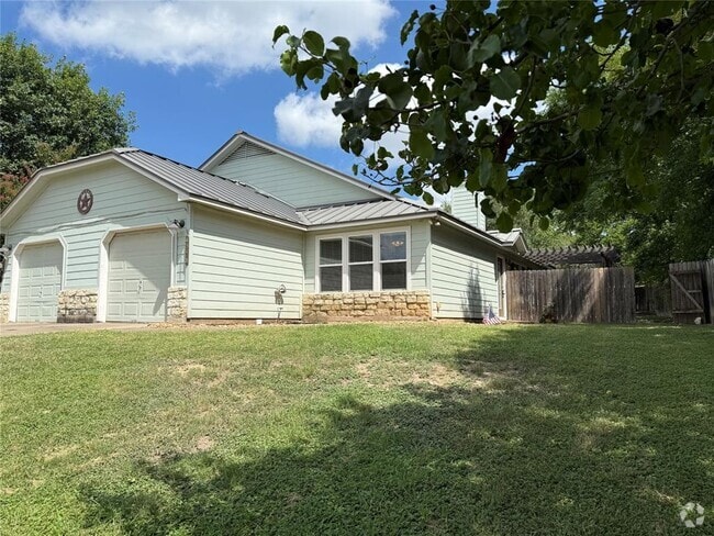 Building Photo - 431 Sailmaster St Rental