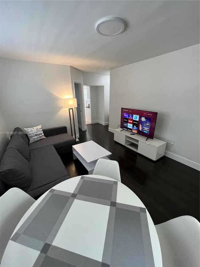 Photo - 620 Jefferson Ave Unit 4