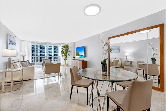 Photo - 1717 N Bayshore Dr Unit ID1054083P