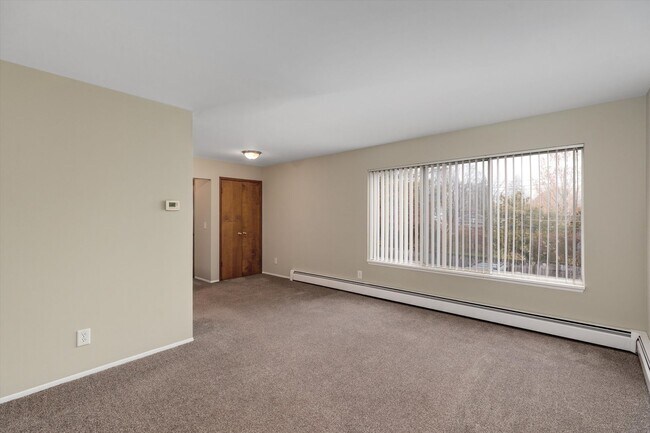 Photo - RMSA - MAPLESIDE APARTMENTS