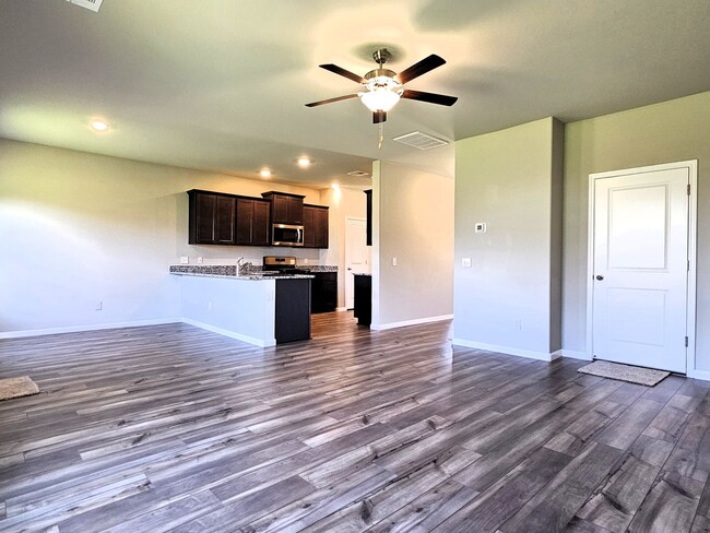 Photo - 1616 Amaranth Ln