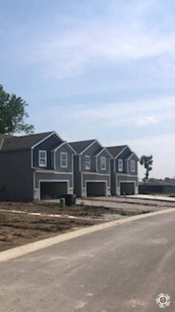 Building Photo - 16067 Garden Pky Rental