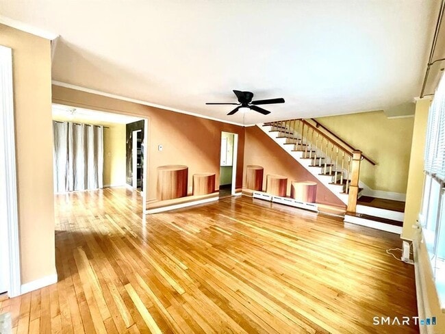 Photo - 55 Bronx Ave