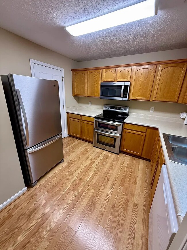 Photo - 531 Fox Creek Crossing