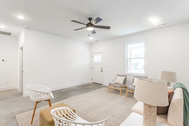 Photo - Like New Modern Craftsman in Red Bank!
