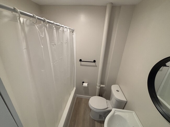 Photo - 25 Vipond Rd Unit A