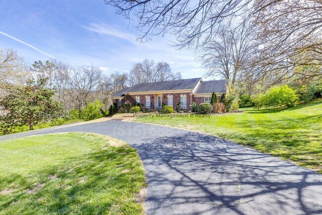 Photo - 1227 Carl Seyfert Memorial Dr