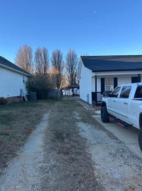 Photo - 2105 McKinnon Dr