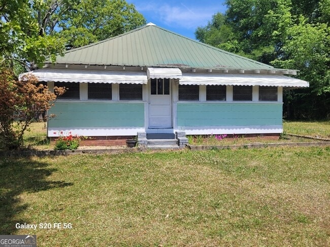 Photo - 959 Whitfield Rd