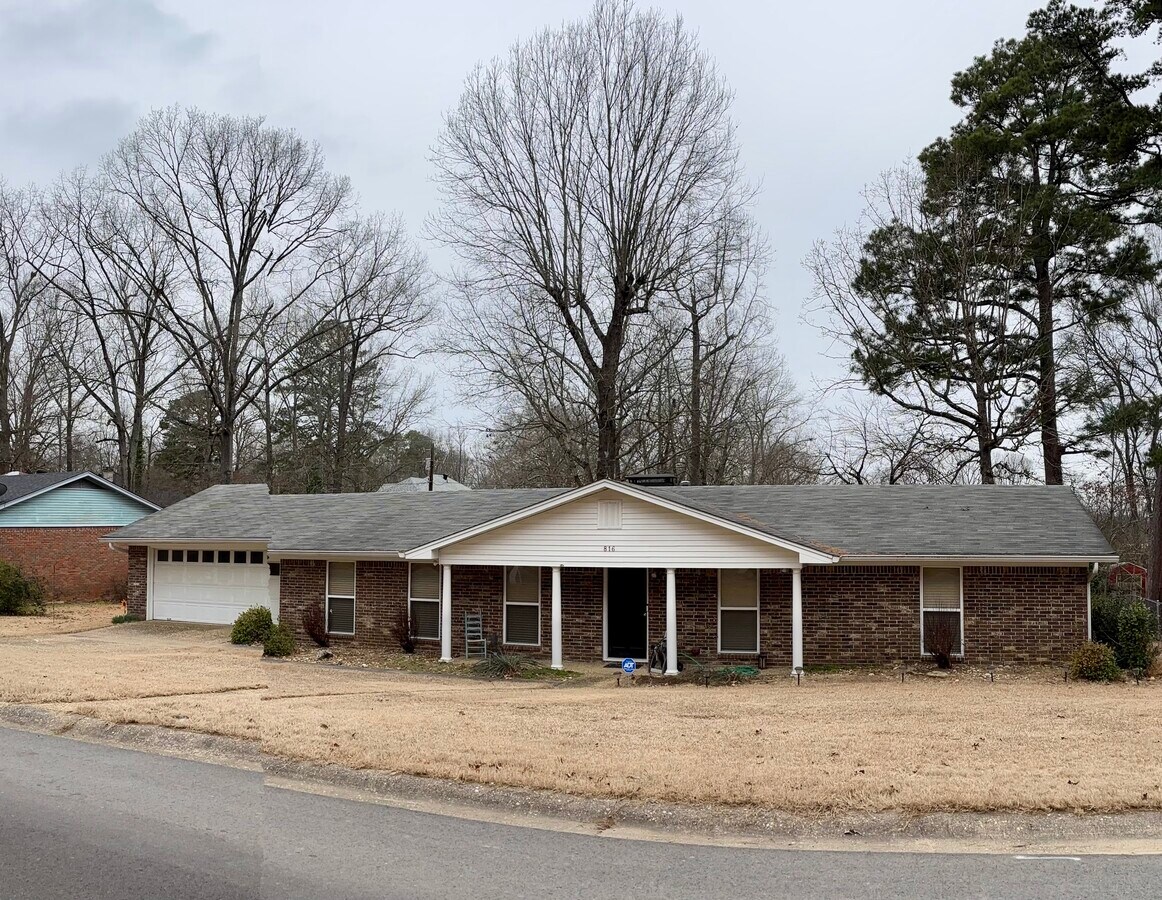 Photo - 816 Teresa Dr