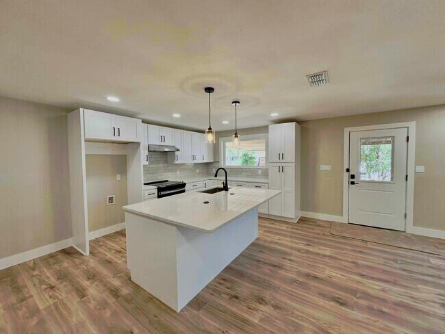 Photo - 5307 25th St