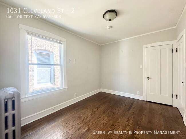 Photo - 1031 Cleveland St Unit 2