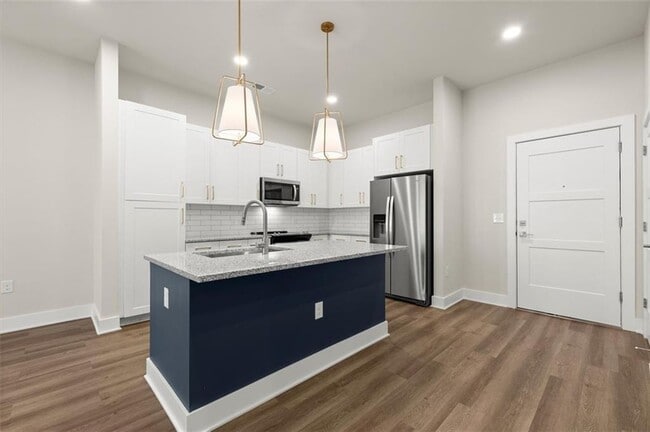 Photo - 2648 Sandy Plains Rd Unit 424