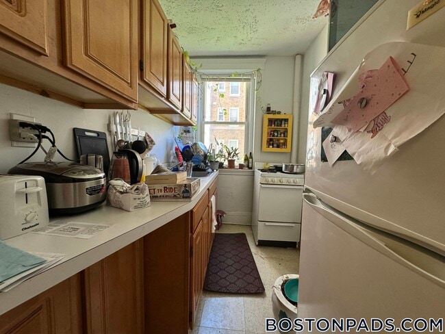 Photo - 475 Highland Ave Unit 3