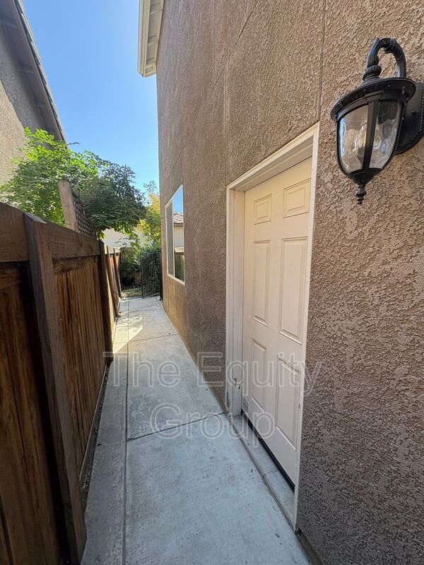 Photo - 5115 W Pianosa Ave