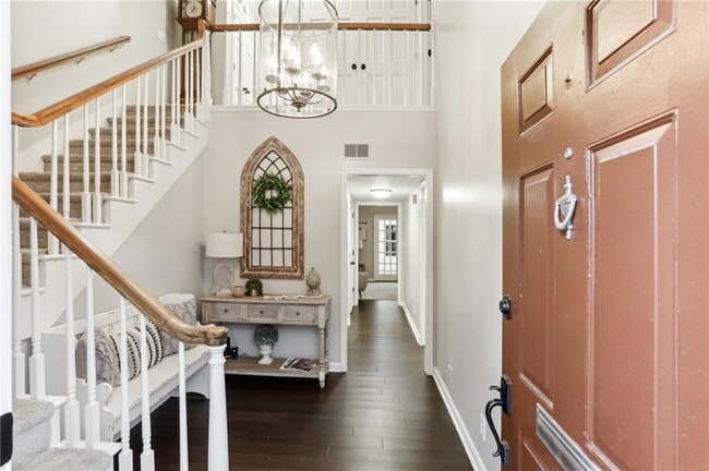 Photo - 1601 Executive Park Ln NE