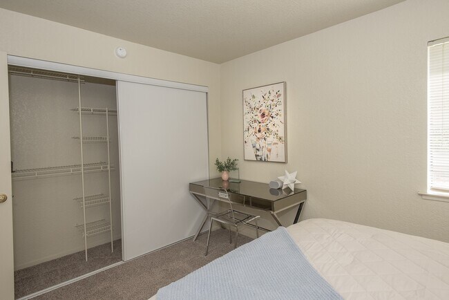 Zinfandel Village Apartments