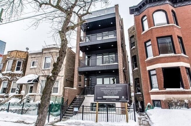 Building Photo - 3541 N Sheffield Ave Unit 2 Rental