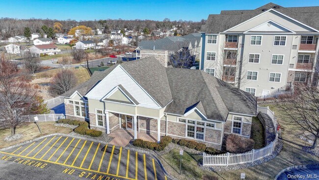 Photo - 937 Tower Ridge Cir