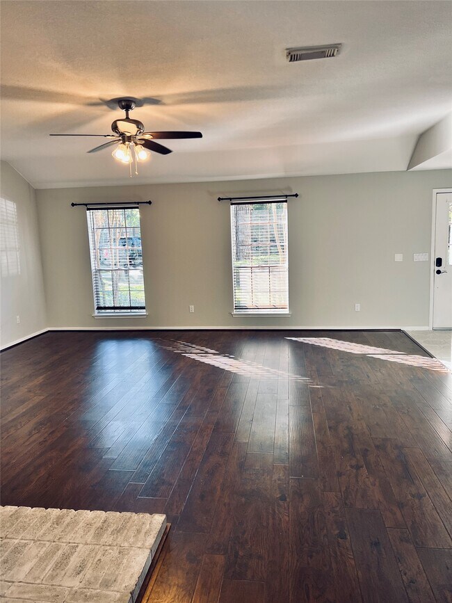 Photo - 75 E Village Knoll Cir