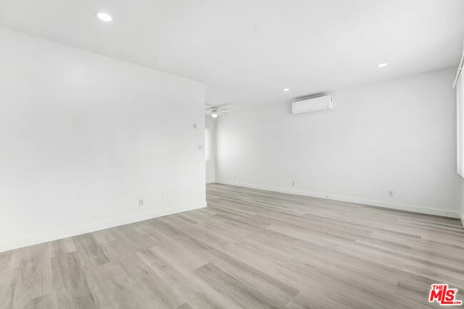 Photo - 1255 26th St Apartamento Unidad #1