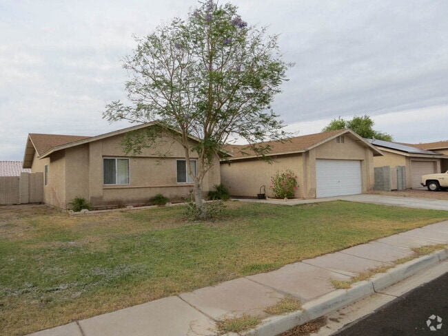 Building Photo - Clean .... Well maintained home ...