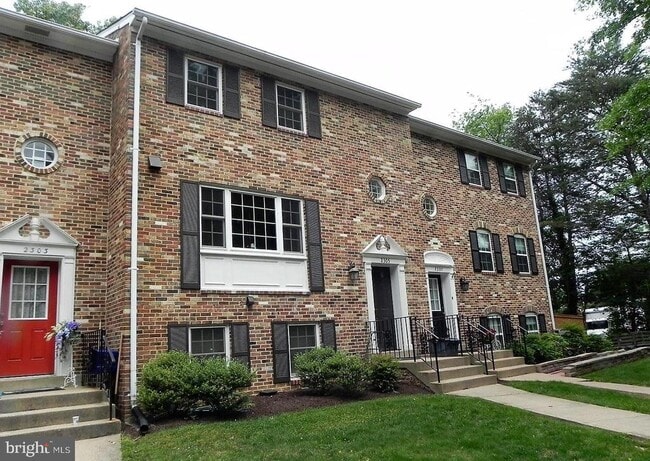 Building Photo - 2305 McGregor Ct Rental