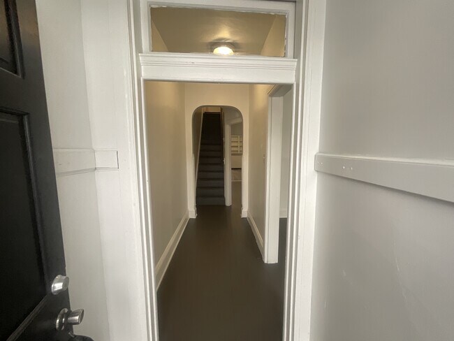 Photo - 301 N Newberry St