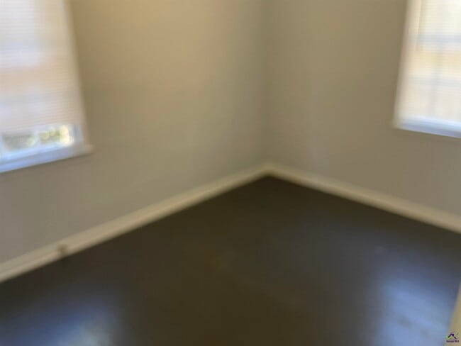 Photo - 216 Meadowdale Dr