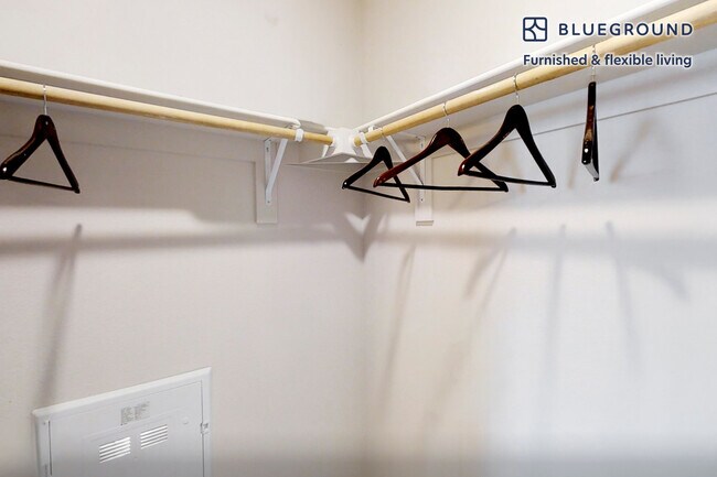 Photo - 13195 W Progress Cir Unidad FL3-ID564A